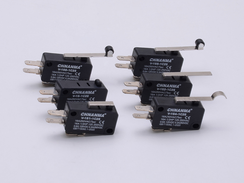 V15小型微動(dòng)開(kāi)關(guān)